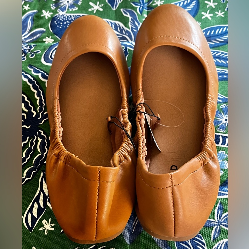 NEW torrid Scrunch Ballet Flat (WW) In Cognac, Size 7